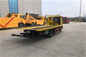 和平非事故拖车