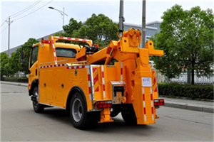 和平高速路拖车费